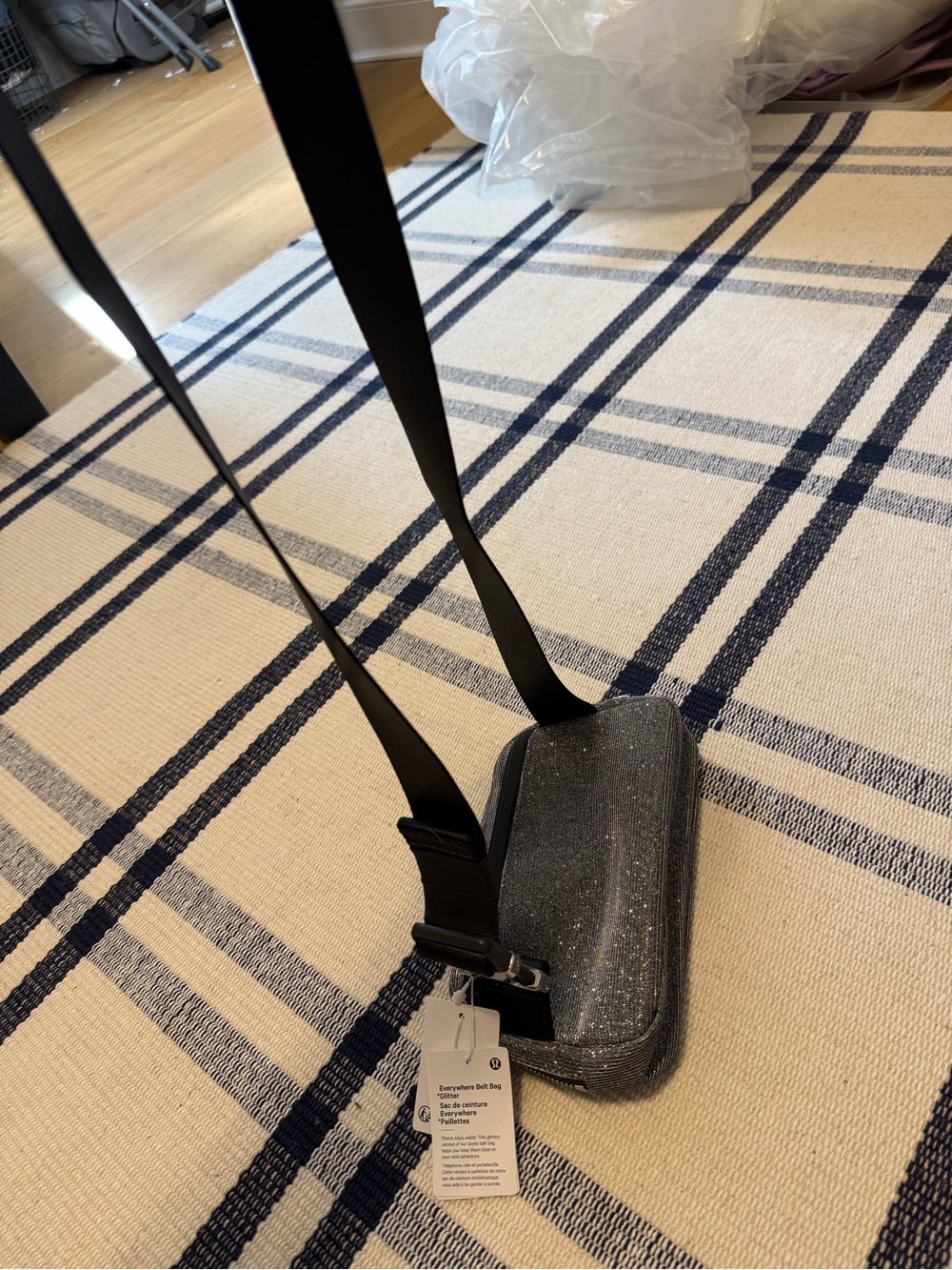 Lululemon Belt Bag - Picture 4 of 7